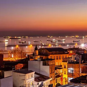 Reggae 2*, Provincia di Istanbul Turchia